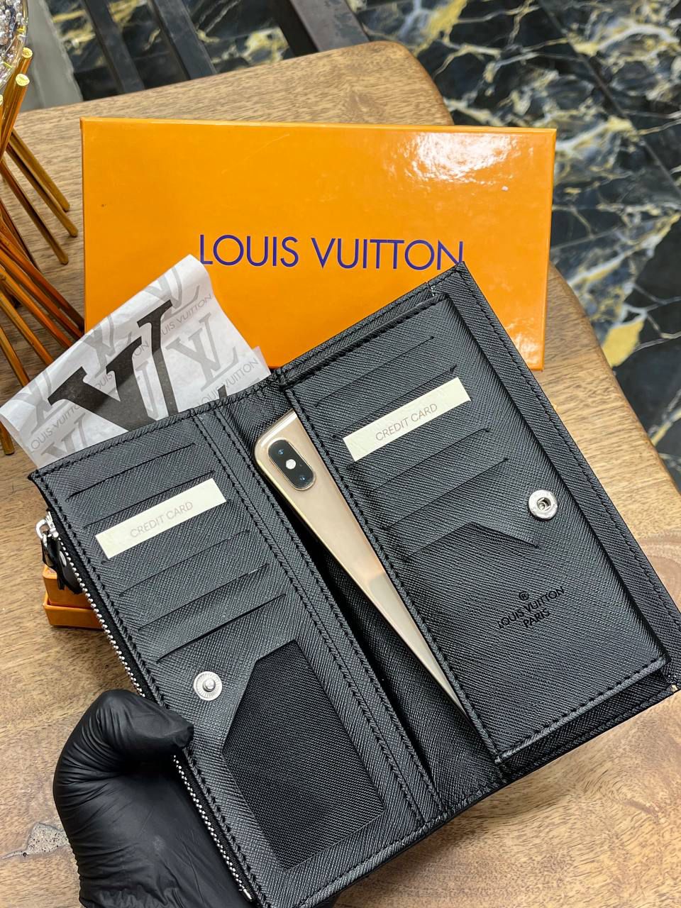 LOUIS VUITTON ERKEK EL ÇANTASI